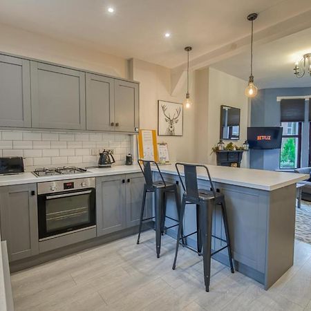 Charming City Home, Beside The Serene Ormeau Park Belfast Esterno foto