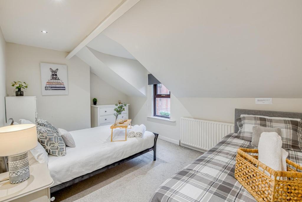 Charming City Home, Beside The Serene Ormeau Park Belfast Esterno foto