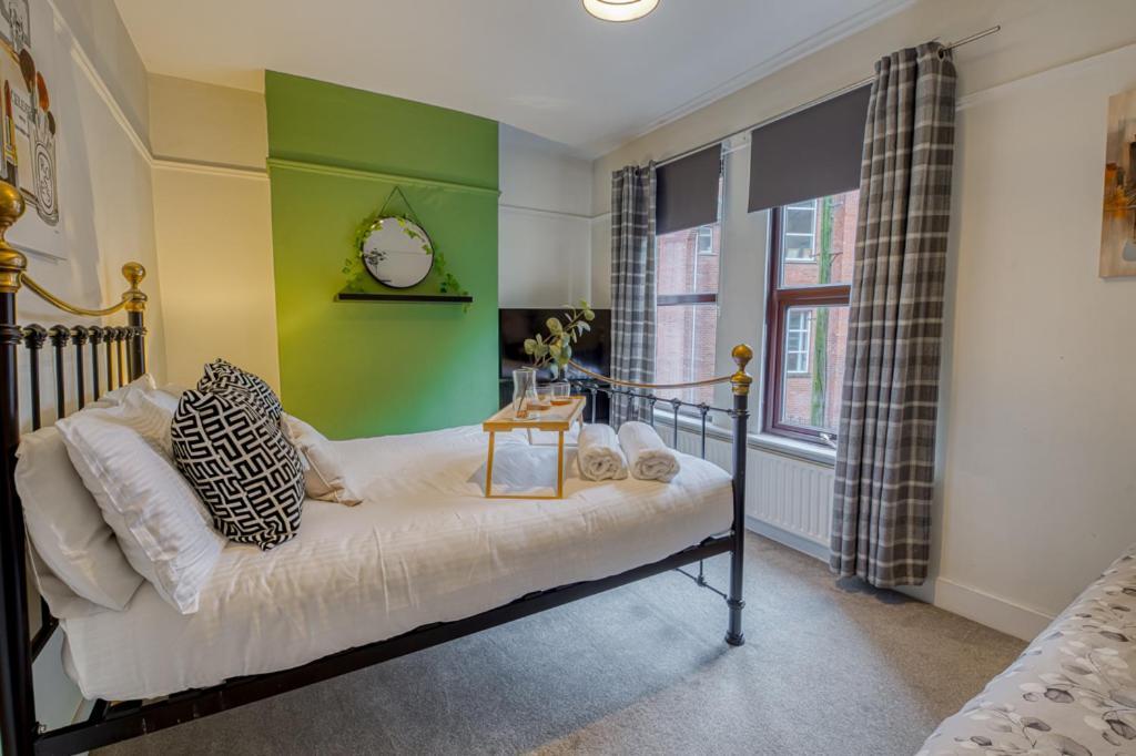 Charming City Home, Beside The Serene Ormeau Park Belfast Esterno foto