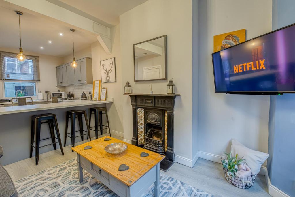 Charming City Home, Beside The Serene Ormeau Park Belfast Esterno foto