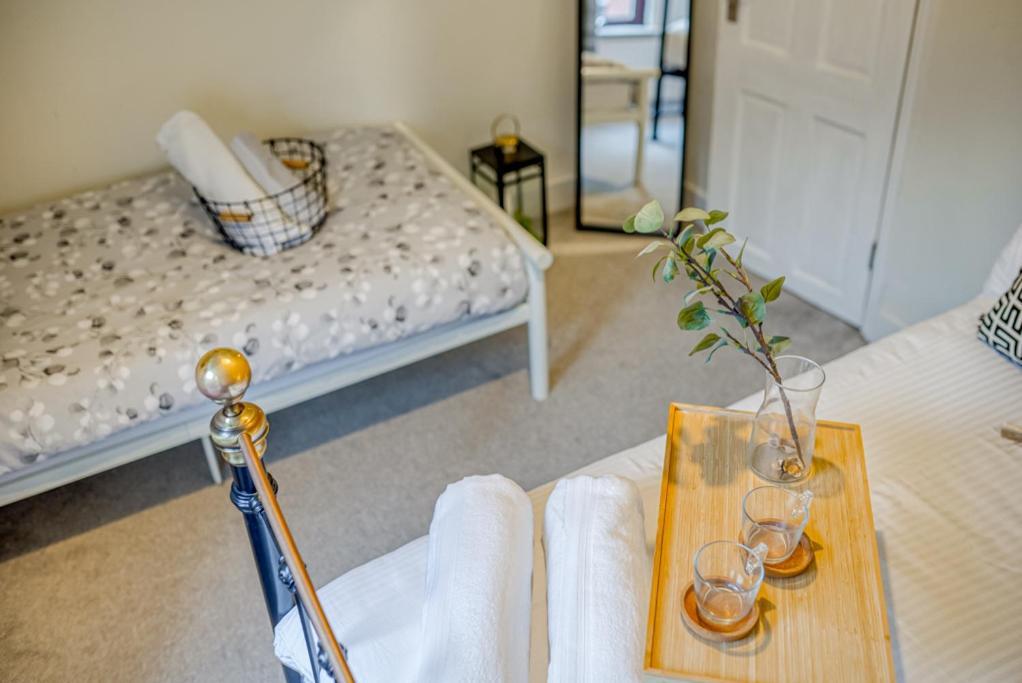 Charming City Home, Beside The Serene Ormeau Park Belfast Esterno foto