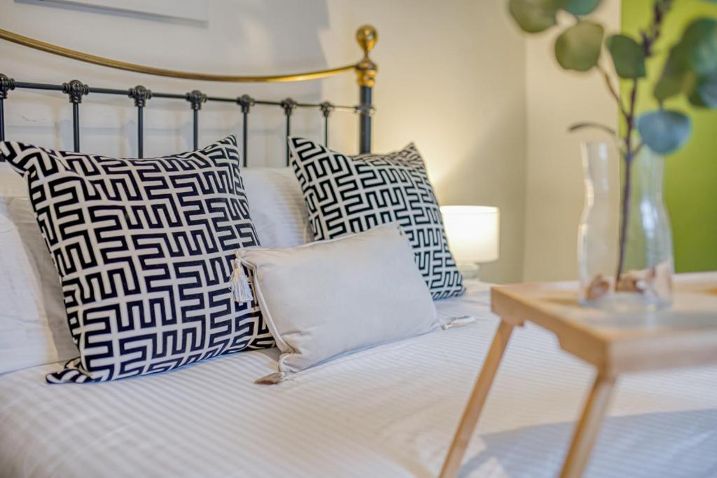 Charming City Home, Beside The Serene Ormeau Park Belfast Esterno foto