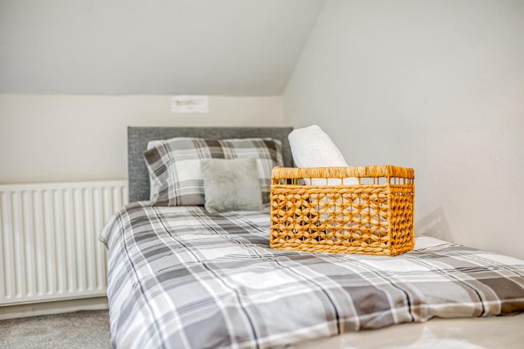 Charming City Home, Beside The Serene Ormeau Park Belfast Esterno foto