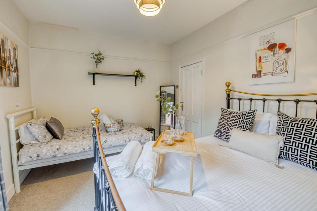 Charming City Home, Beside The Serene Ormeau Park Belfast Esterno foto