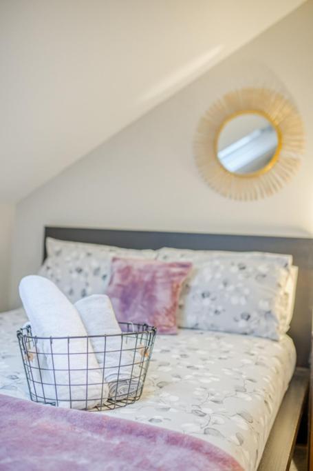 Charming City Home, Beside The Serene Ormeau Park Belfast Esterno foto